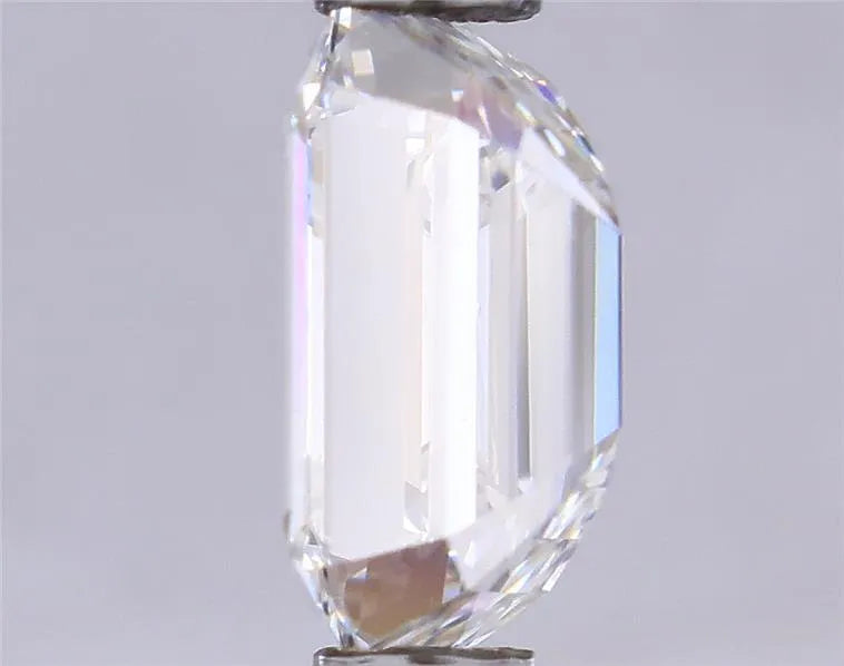 0.80ct Emerald Natural Diamond (Colour D, Clarity VS2, GIA Certified)