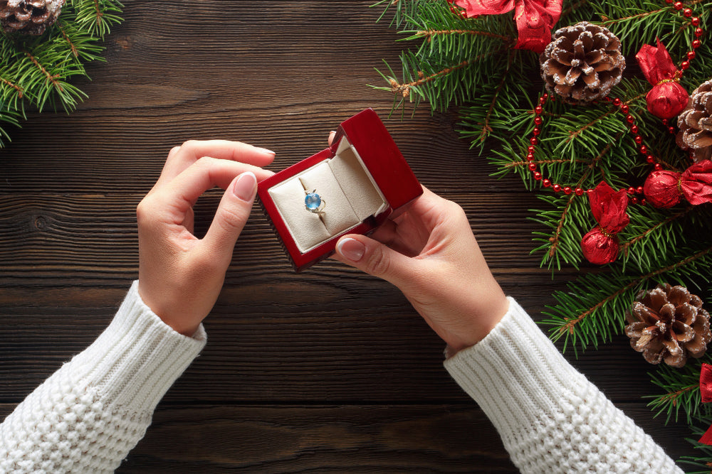 Jewellery showcase for the run-up to christmas